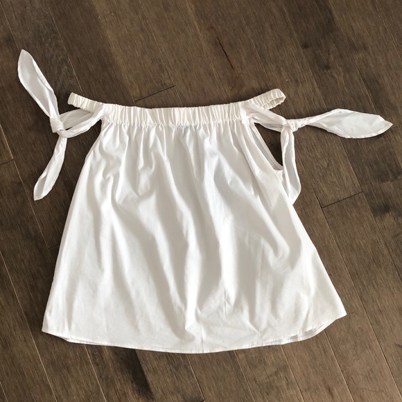 2/40$ 🛍 NWT 🏷 White summer shirt - Picture 2 of 5